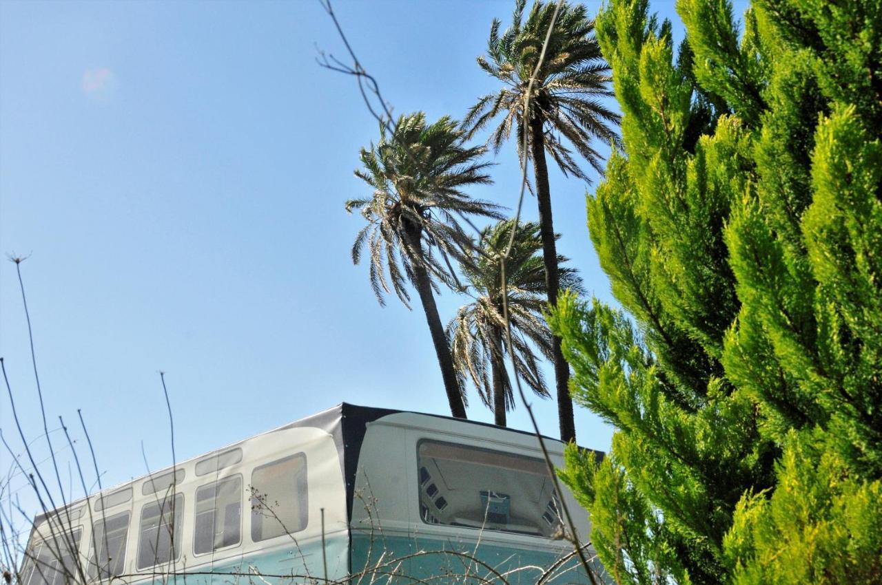 Cornelia Hippie Magic Bus Villa Kíssamos Exteriör bild